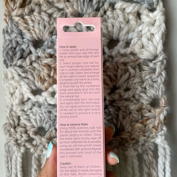 Tip Beauty Press On Nails Pink Rainbow Glitter French Tip NEW - Picture 3 of 3